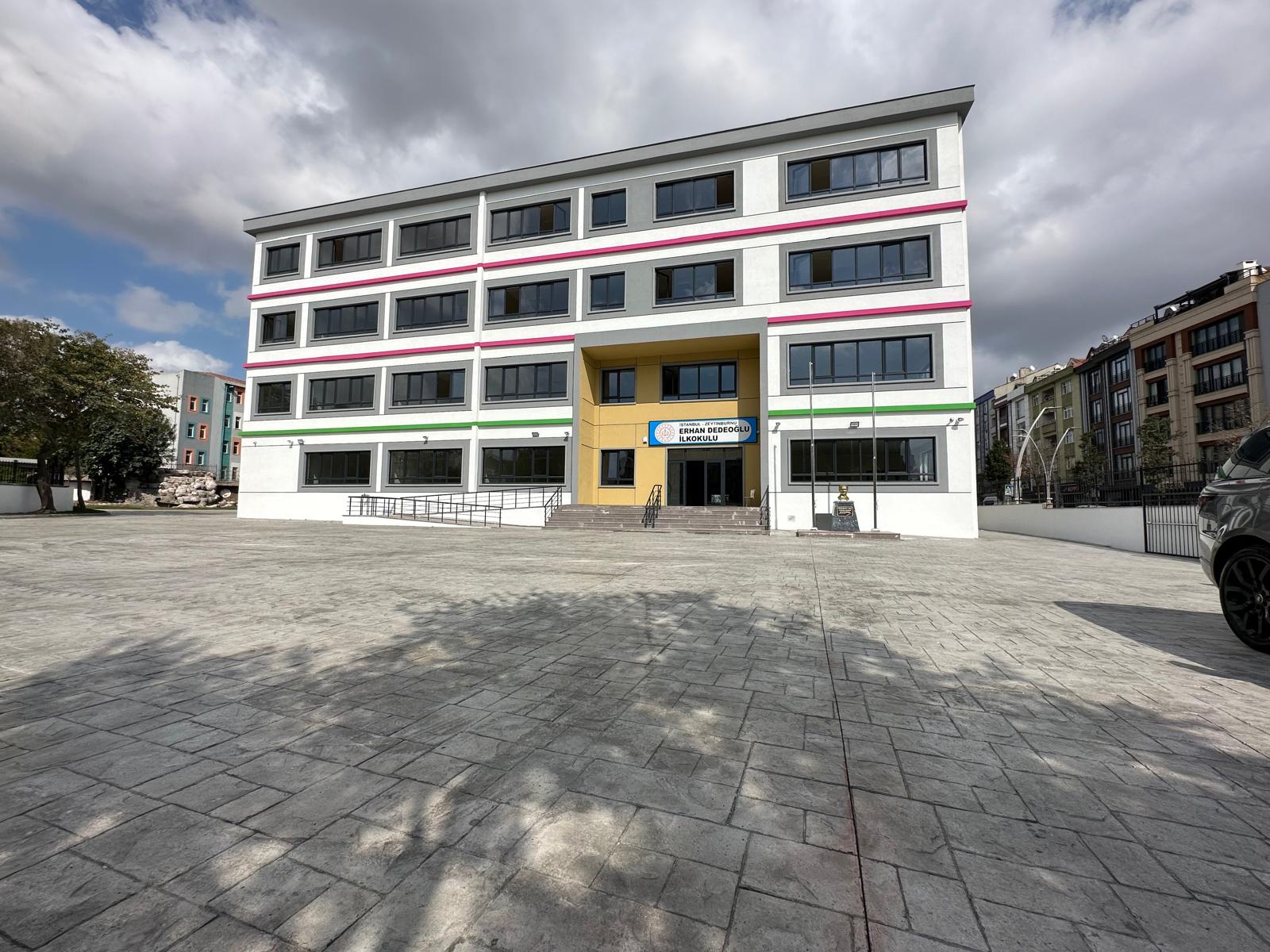 Erhan Dedeoğlu İlkokulu-Zeytinburnu